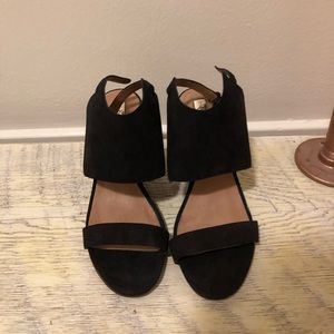 Halogen black wedges